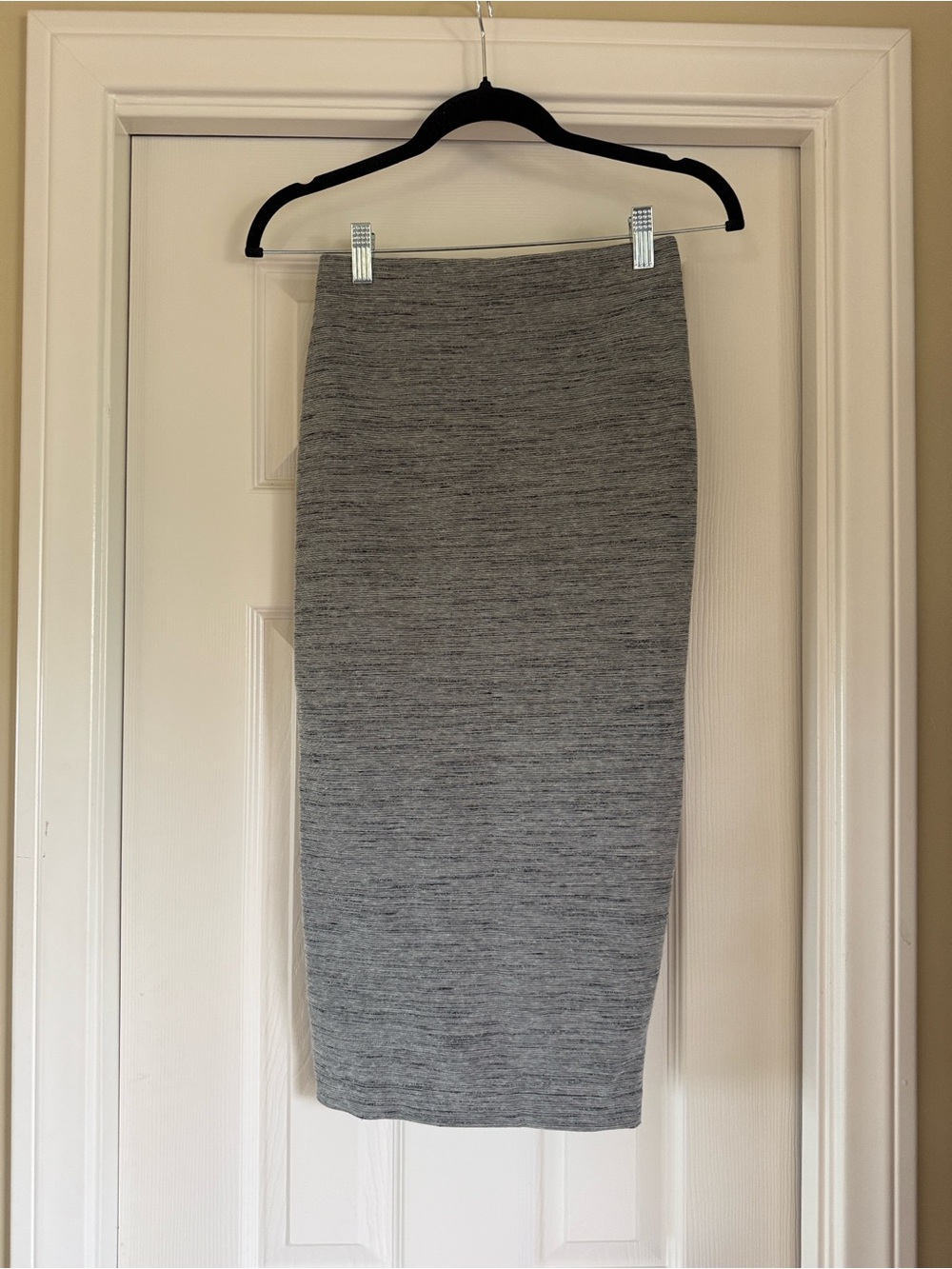 Zara Basic Grey Fitted Pencil Midi Skirt
